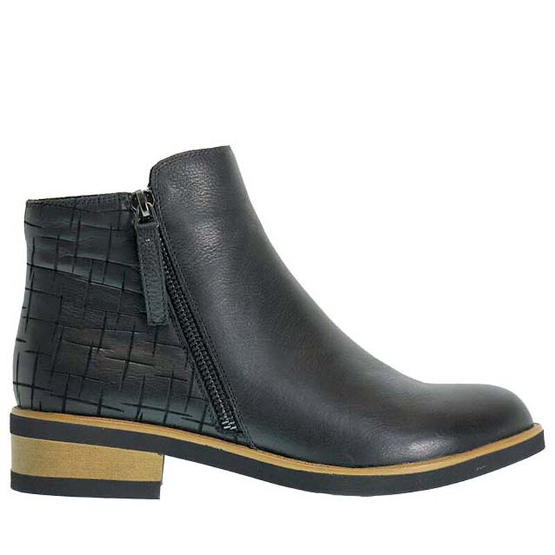 Bresley Dungeon Boot image number 0
