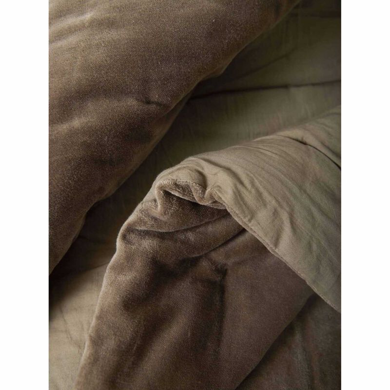 Città Velvet Quilt Queen - Doe image number 1