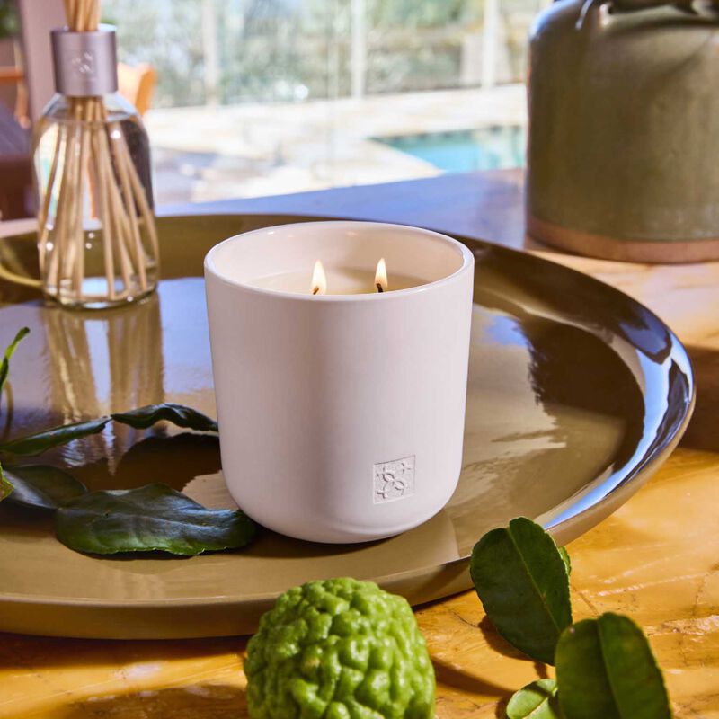 CIRCA Alchemy Energise Eucalyptus & Bergamot Candle 300g image number 2