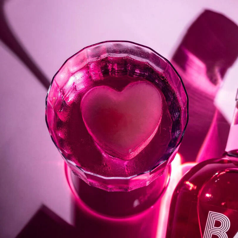 Drinks Plinks Ice Cube Tray - Big Hearts image number 1