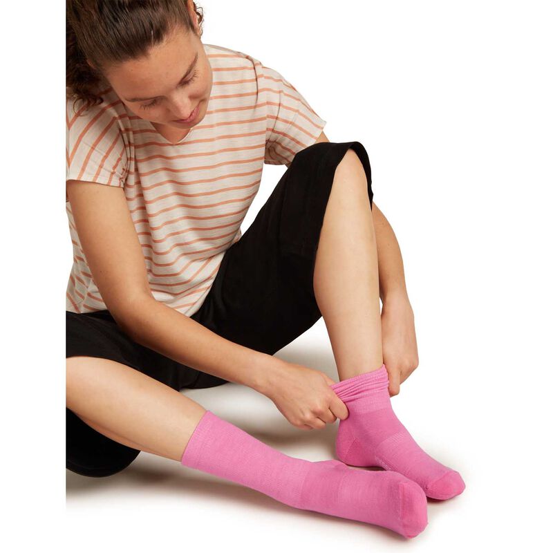 Icebreaker Womens Lifestyle Light Crew image number 2