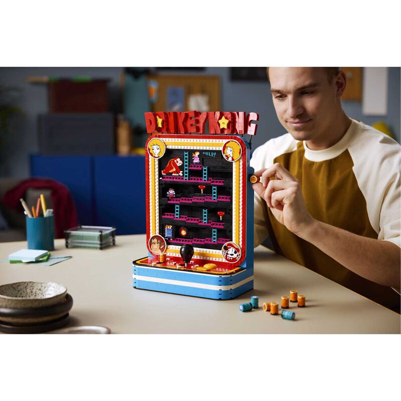 LEGO&reg; Super Mario&trade; Donkey Kong&trade; Arcade image number 3