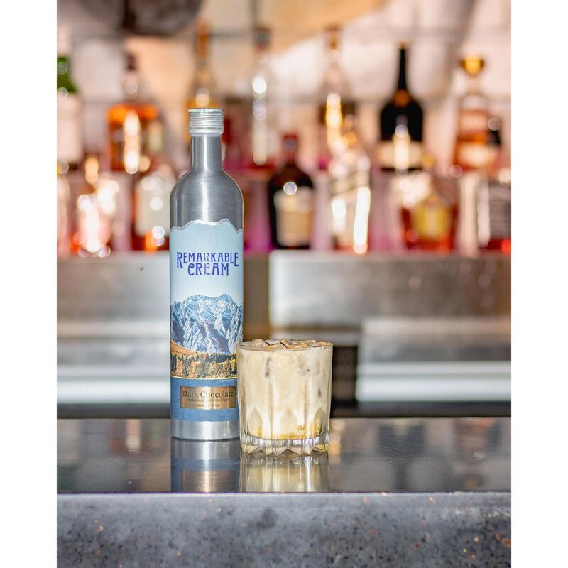 Remarkable Cream Liqueur Dark Chocolate 14% 700ml image number 1