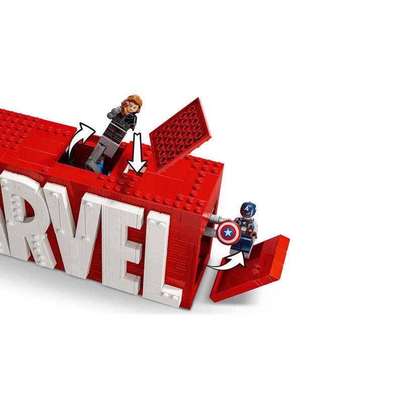 LEGO MARVEL Logo & Minifigures image number 1