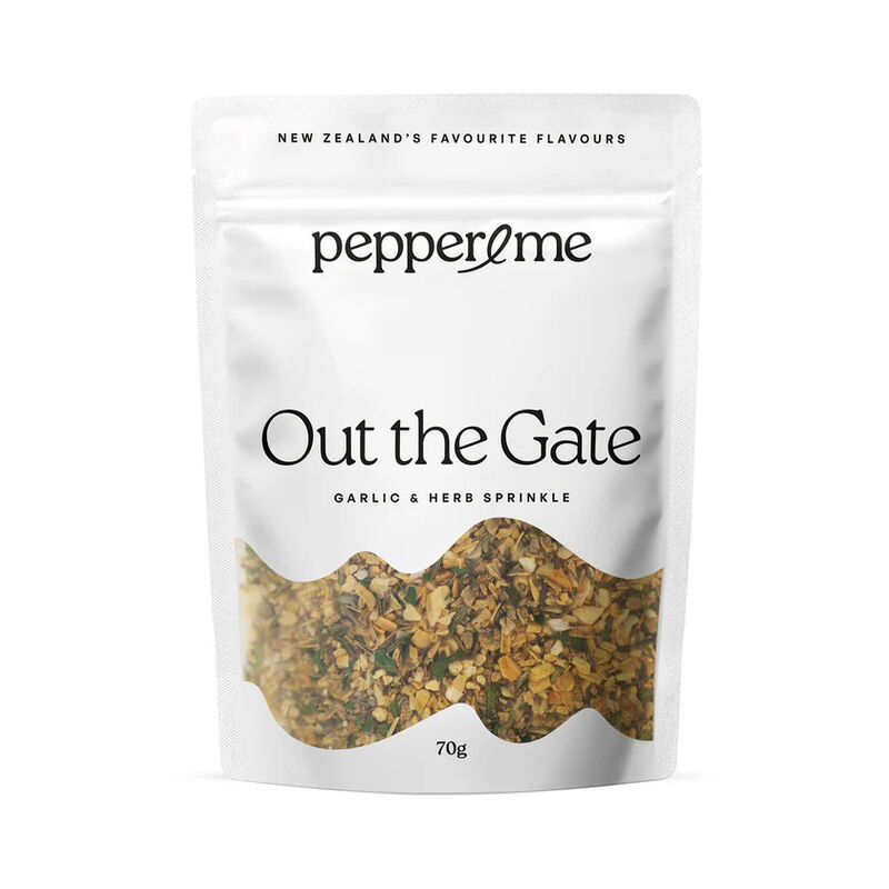 Pepper & Me Out the Gate Garlic & Herb Sprinkle Bag 70g image number 0