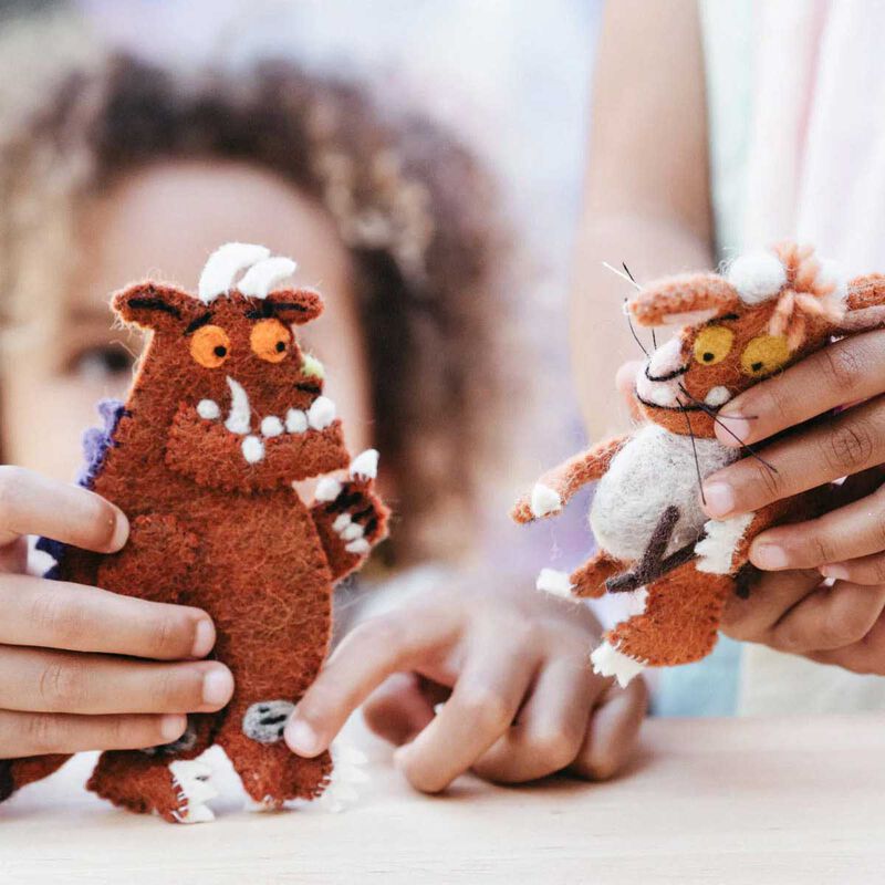 Tara Treasures The Gruffalo's Child Finger Puppets Set image number 1