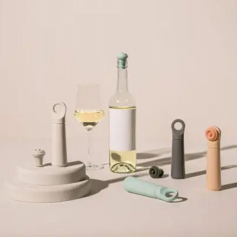 Vacu Vin Loop Wine Saver Pump & Stopper - Sand image number 3