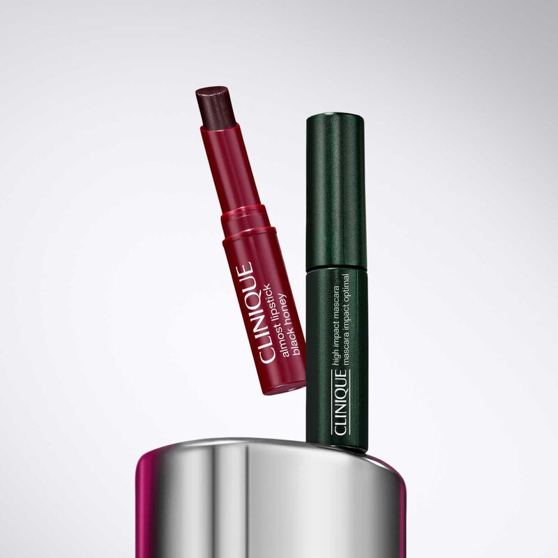 Clinique Cult Classics On The Go Christmas Gift Set image number 1