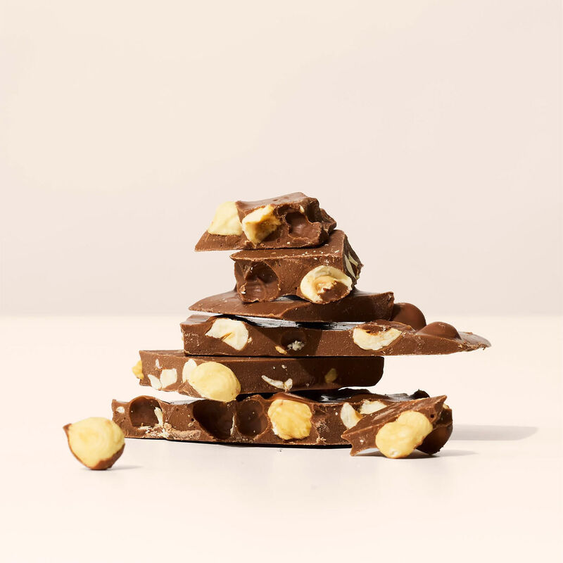 Bennetts of Mangawhai Hazelnut Slab - Milk Chocolate 140g image number 1