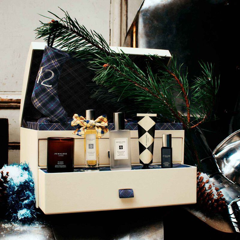 Jo Malone London Christmas Kist Advent Calendar image number 1