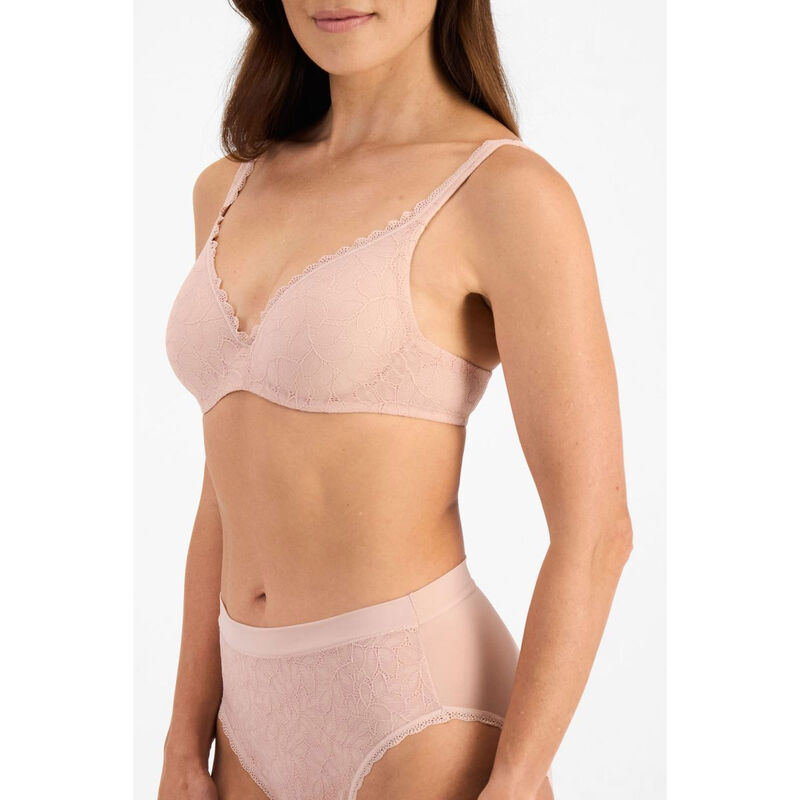 Berlei Barely There Lace Contour Bra image number 2