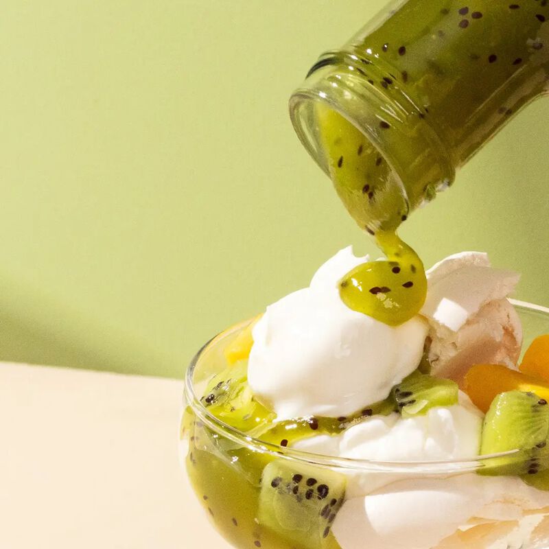 Barker's Kiwifruit Coulis Dessert Sauce 335g image number 1