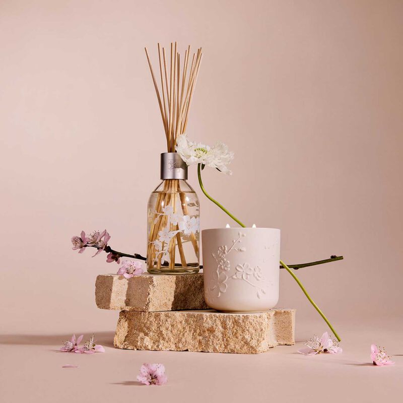 CIRCA Mother's Day Cherry Blossom & Green Tea Diffuser 250ml image number 1