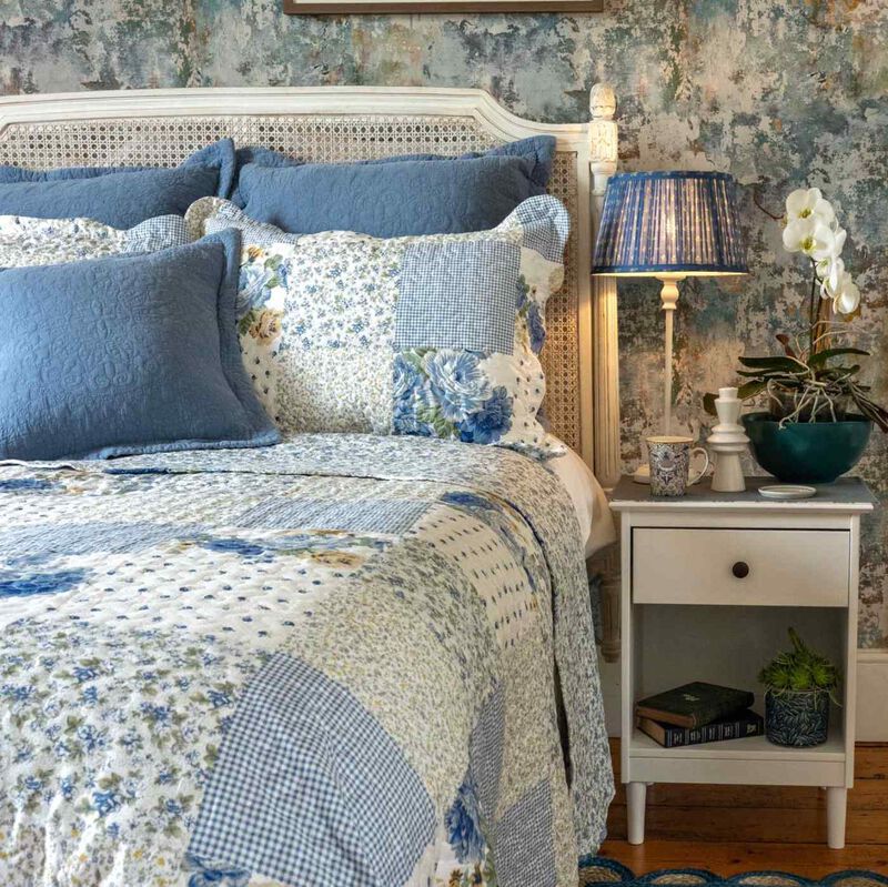 Forever England Melissa Patchwork Bedspread 250X260cm image number 0