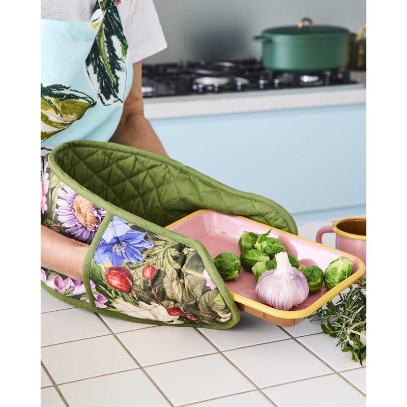 Kip&Co Cottage Garden Eden Double Oven Mitt image number 2