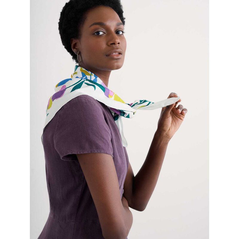 Seasalt Cornwall May Garland Square Collaged Tulips Border Chalk image number 1