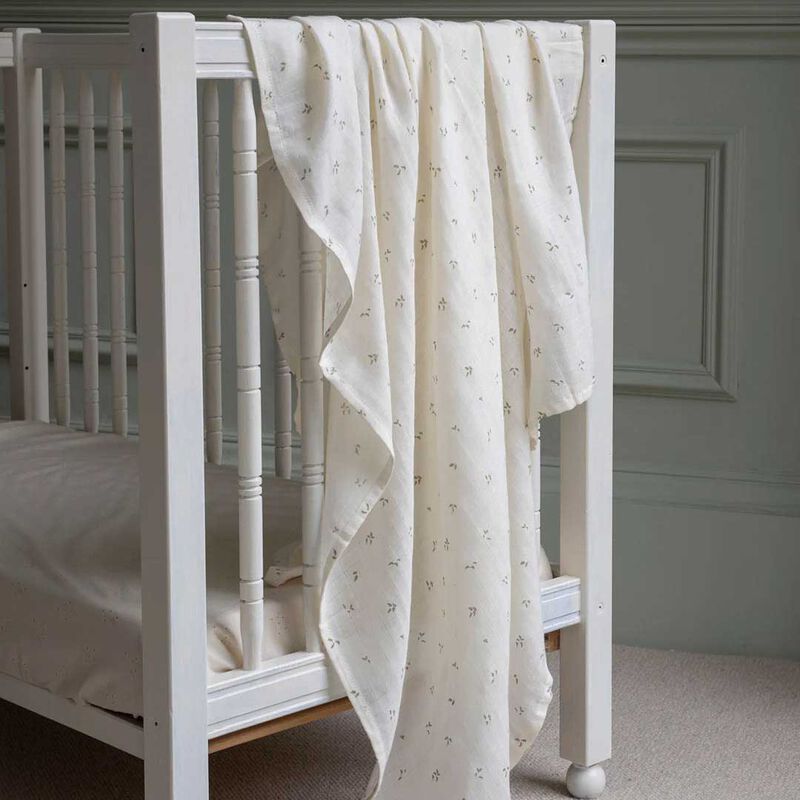 Avery Row Extra Large Organic Muslin - Nettle Scatter image number 1