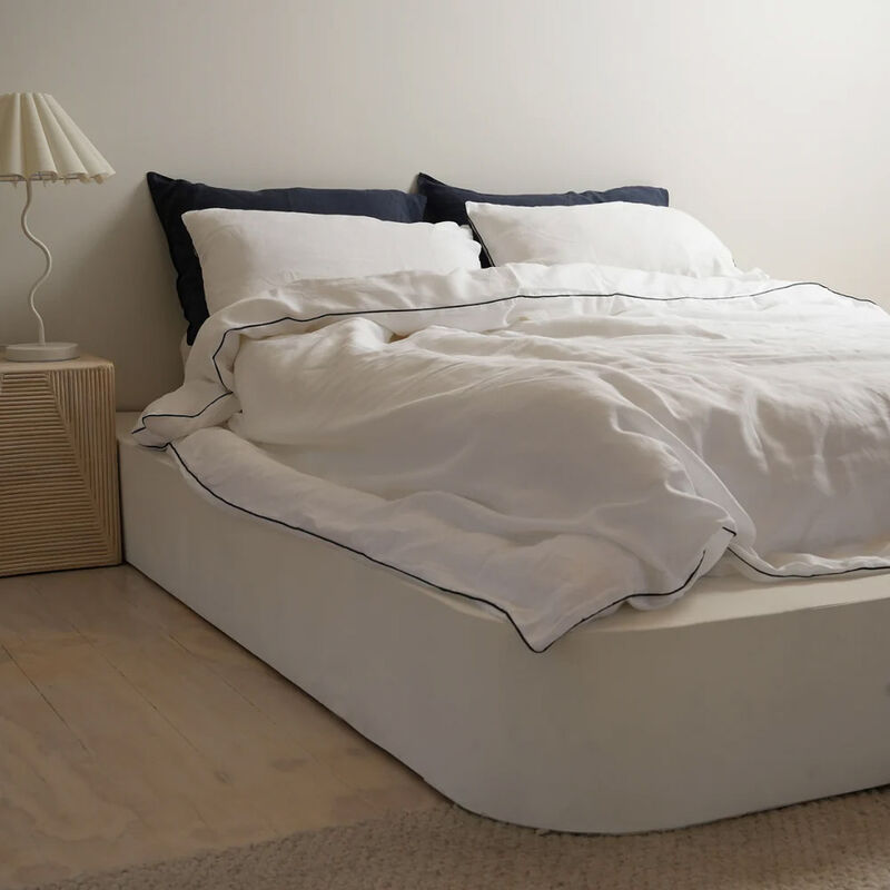 Home Lab 100% French Flax Linen Piped Duvet Set image number 2