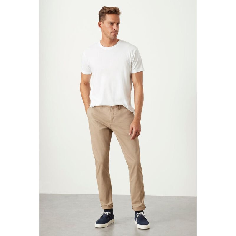 M.J. Bale McQueen Chino image number 3