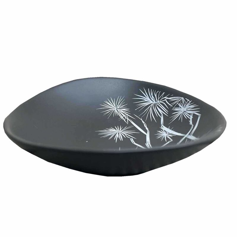 Jo Luping Ti Kouka White On Black 10cm Porcelain Bowl image number 1