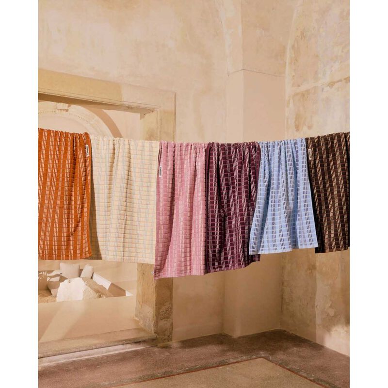 HOMMEY. Oasis Towel Collection image number 3