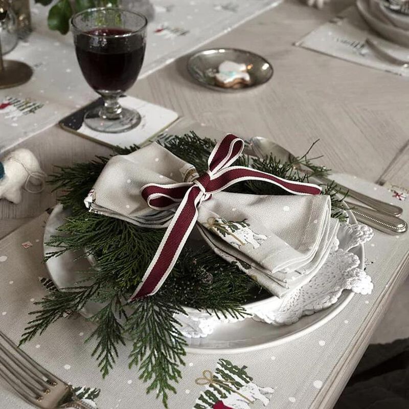 Sophie Allport Snow Season Napkins Set Of 4 image number 2