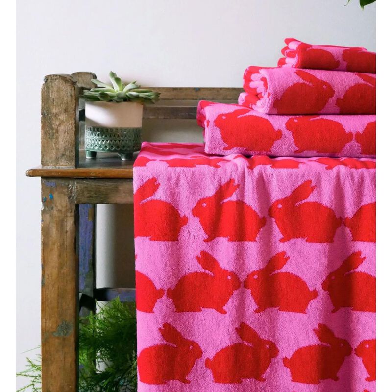 Anorak Kissing Rabbits Towel Range image number 0