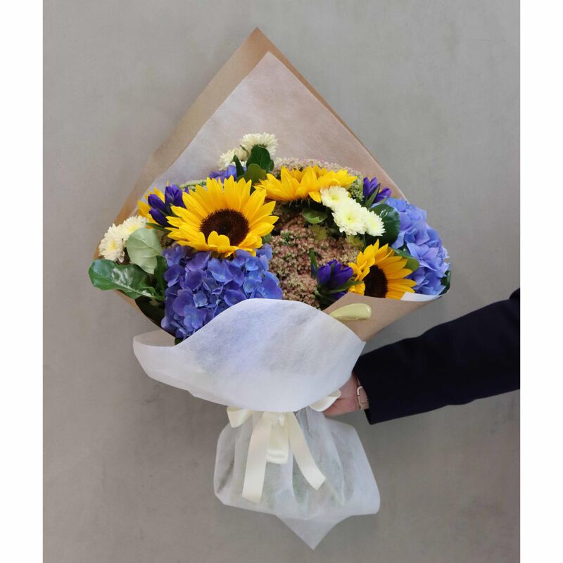 The Florist at Ballantynes - Florist Choice Bouquet image number 1
