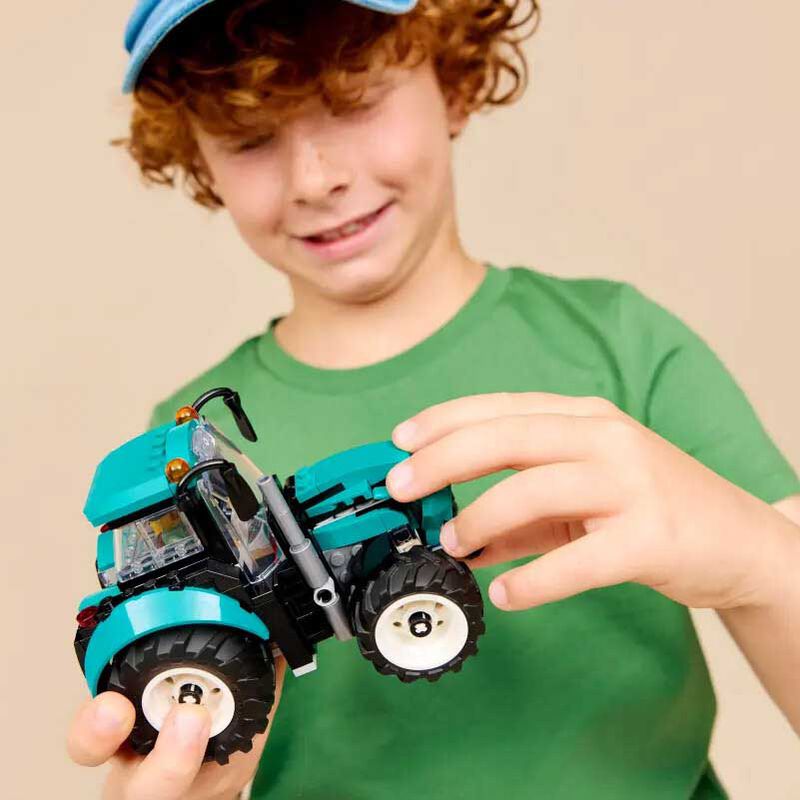 LEGO City Tractor image number 3