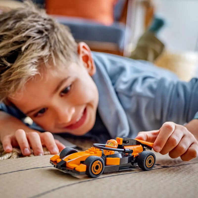 LEGO City F1&reg; Driver with McLaren Race Car image number 3
