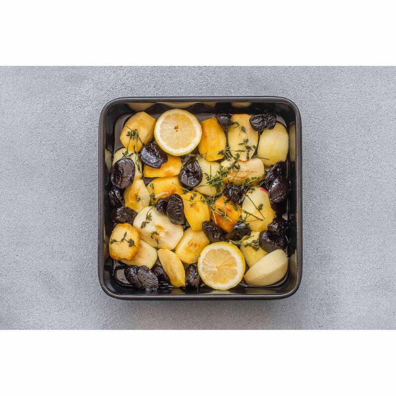 MasterCraft Pro Vitreous Enamel Square Baking Pan 23cm image number 2