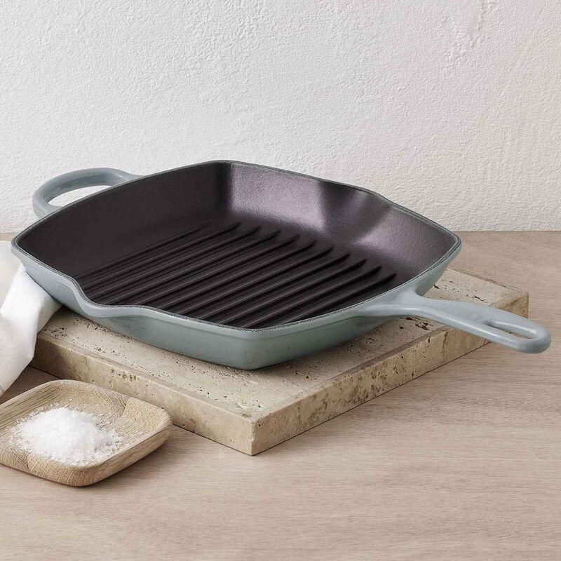 Le Creuset Signature Cast Iron Square Grillit 26cm image number 16