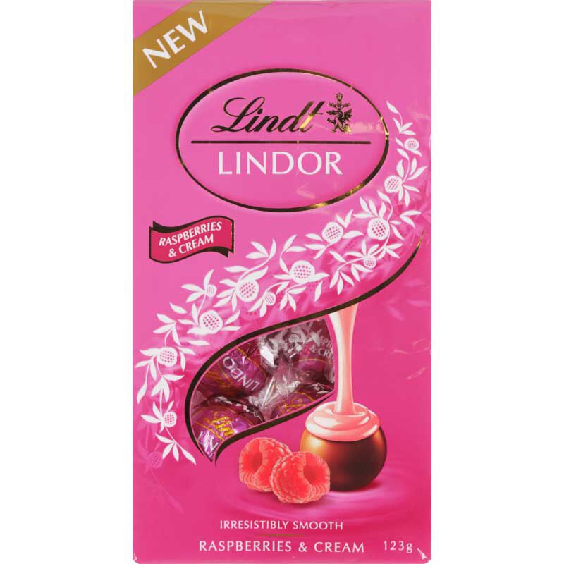 Lindt Lindor Raspberry & Cream Pouch Bag 123g image number 0