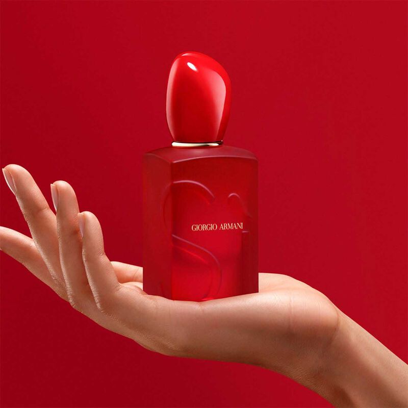 Giorgio Armani S&igrave; Passione Red Bloom EDP 50ml image number 3