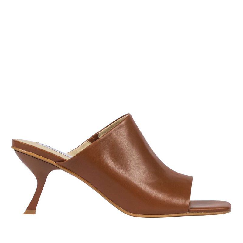 Zoe Kratzmann Command Heel image number 0