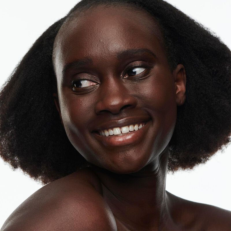 MAC Studio Radiance Serum Powered Foundation image number 205