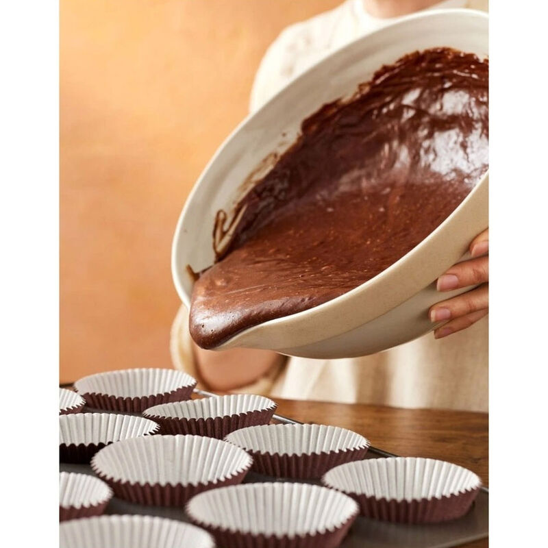 Jamie Oliver Big Love Stoneware Mega Mixing Bowl 2.5L - White image number 3