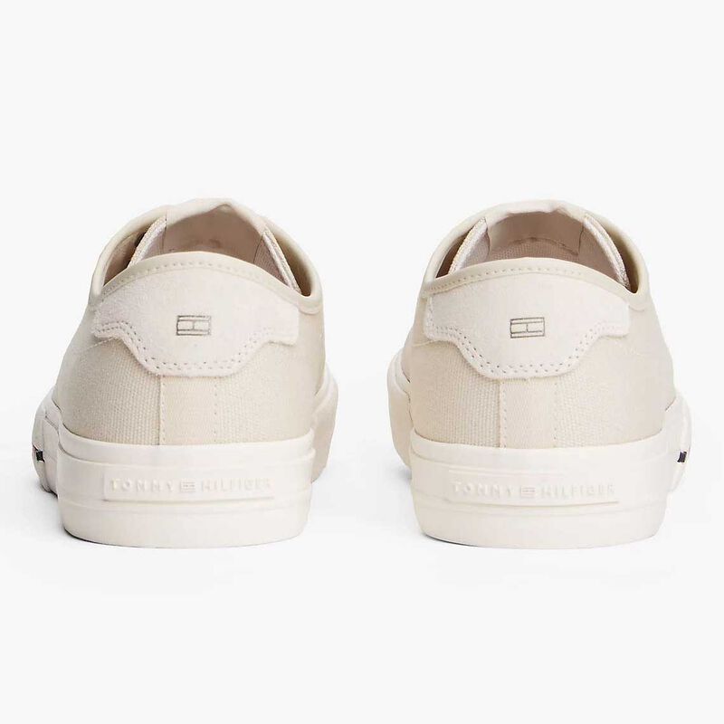 Tommy Hilfiger Canvas Signature Trainers image number 3