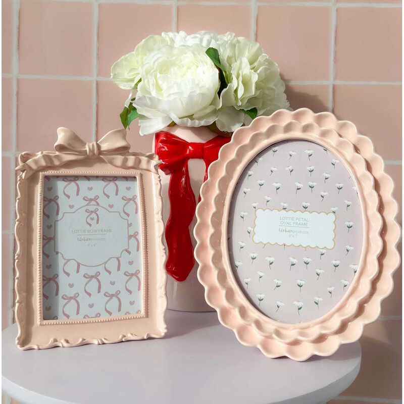 Urban Products Lotti Petal Oval Frame Pink 5x7 image number 1