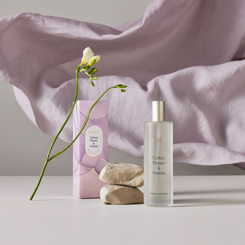 CIRCA Room & Linen Spray 120ml- Cotton Flower & Freesia image number 1