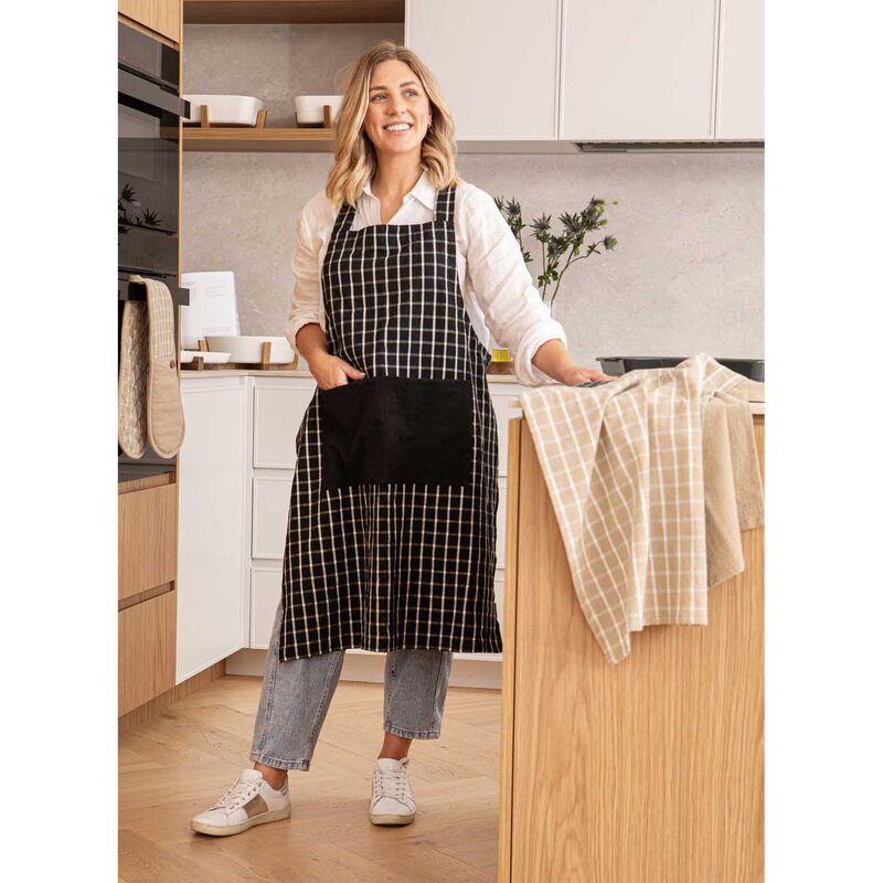 Ladelle Hemingway Black Cross Back Apron image number 1