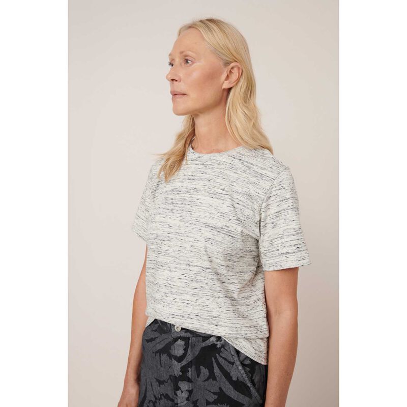 Kowtow Standard Tee image number 2