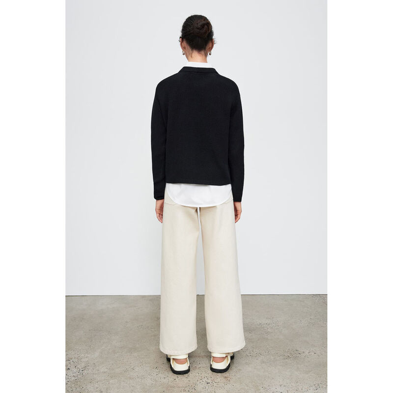 Kowtow Escape Crew image number 1