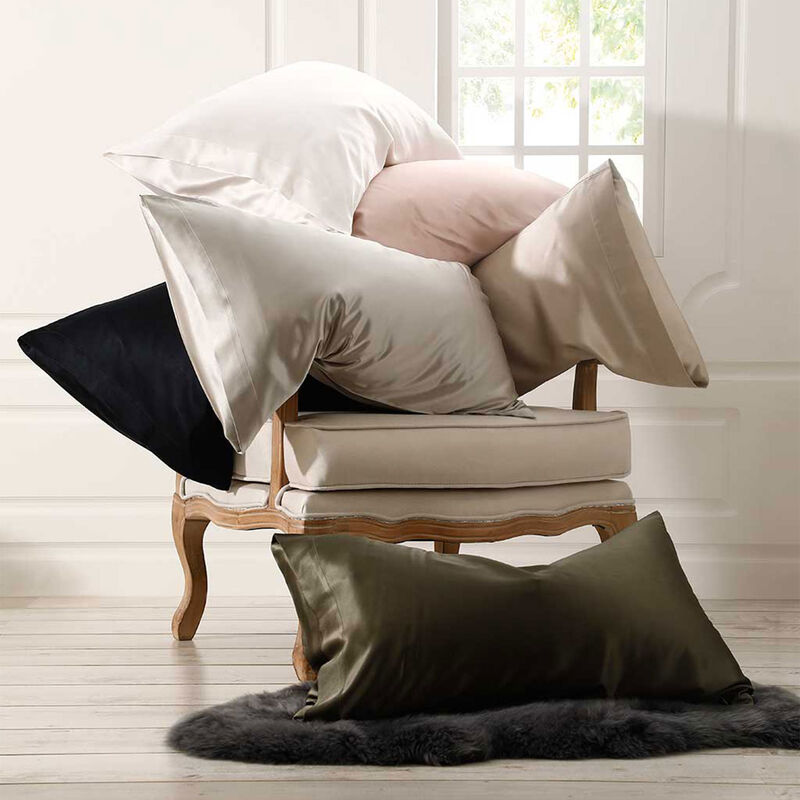 MM Linen Silk Pillowcover image number 3