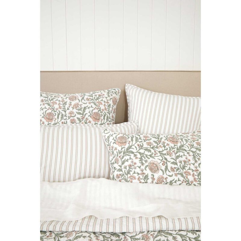 Wallace Cotton Arabella Quilt image number 3
