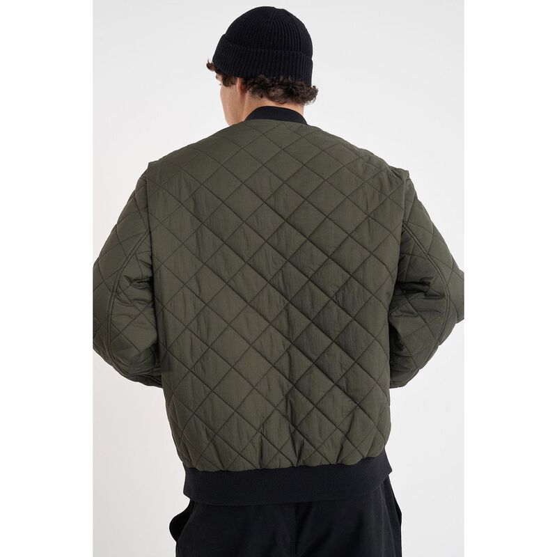 Huffer Rev Quilted Bomber image number 1