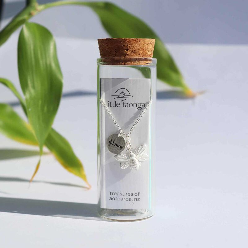 Little Taonga Honey Bee Necklace Silver image number 1