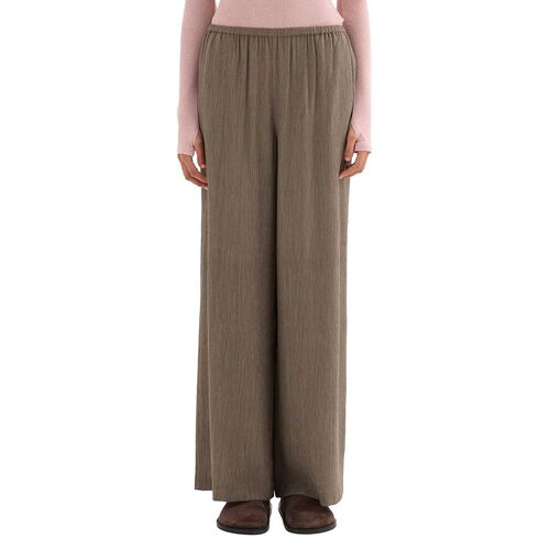 Nude Lucy Samira Pant