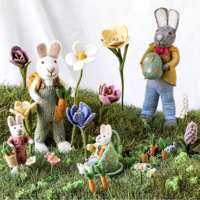 Gry & Sif Small White Boy Bunny in a Cup with Carrot image number 1