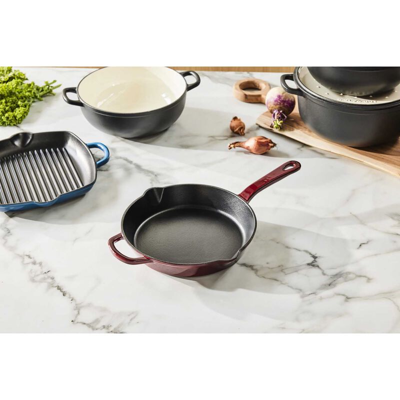 Maxwell & Williams Cast Iron Frypan Merlot 26cm Gift Boxed image number 3